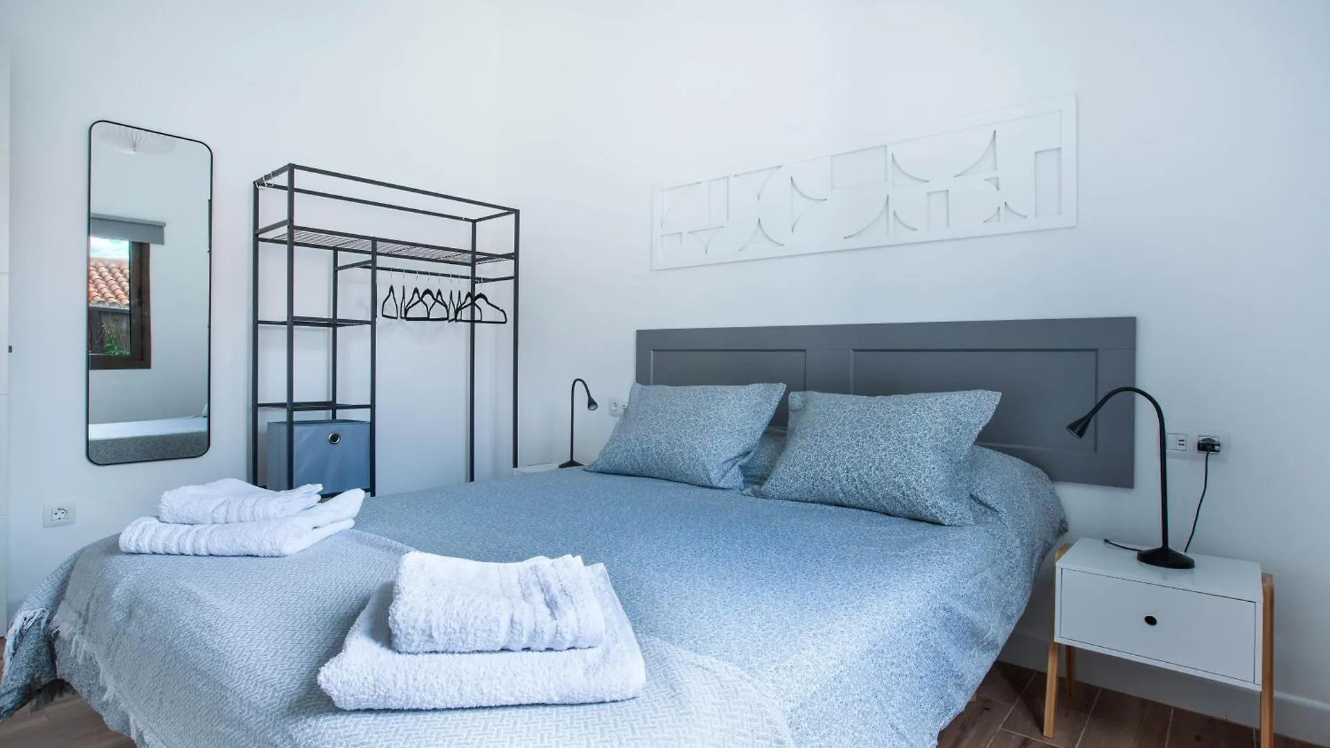 Happy Scape Bungalow With Relaxing Garden San Bartolome de Tirajana  Apartment San Bartolome de Tirajana (Gran Canaria)