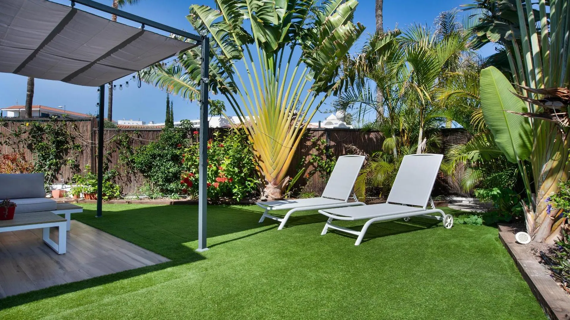 Apartment Happy Scape Bungalow With Relaxing Garden San Bartolome de Tirajana  Spain
